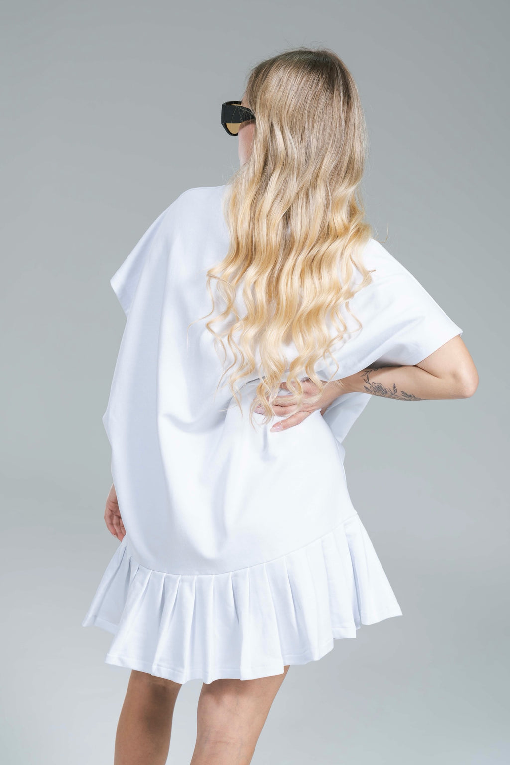 Abito Sporty Bianco Kostumn1
