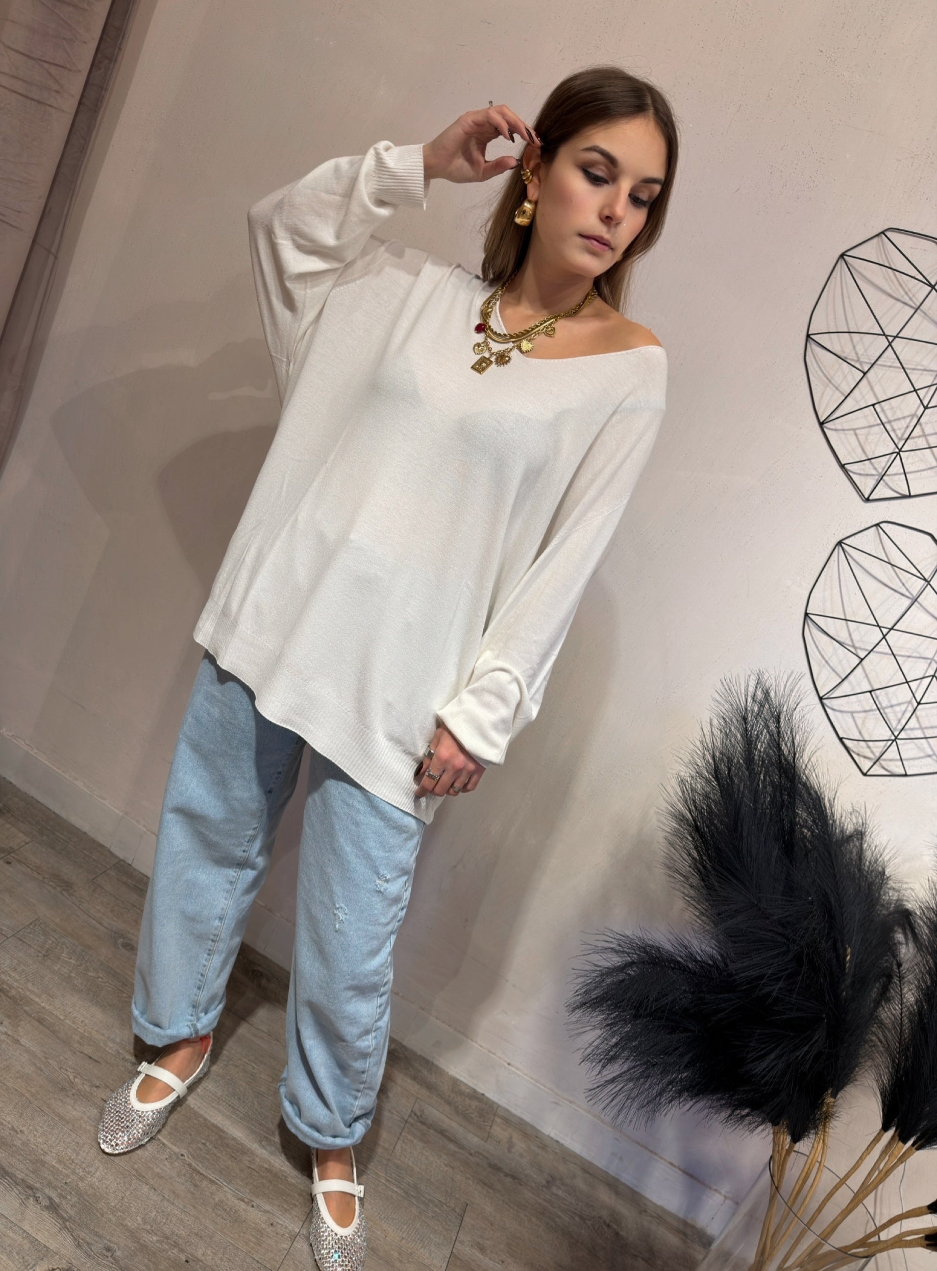 Maglia Over Scollo V Viscosa Kontatto Bianco