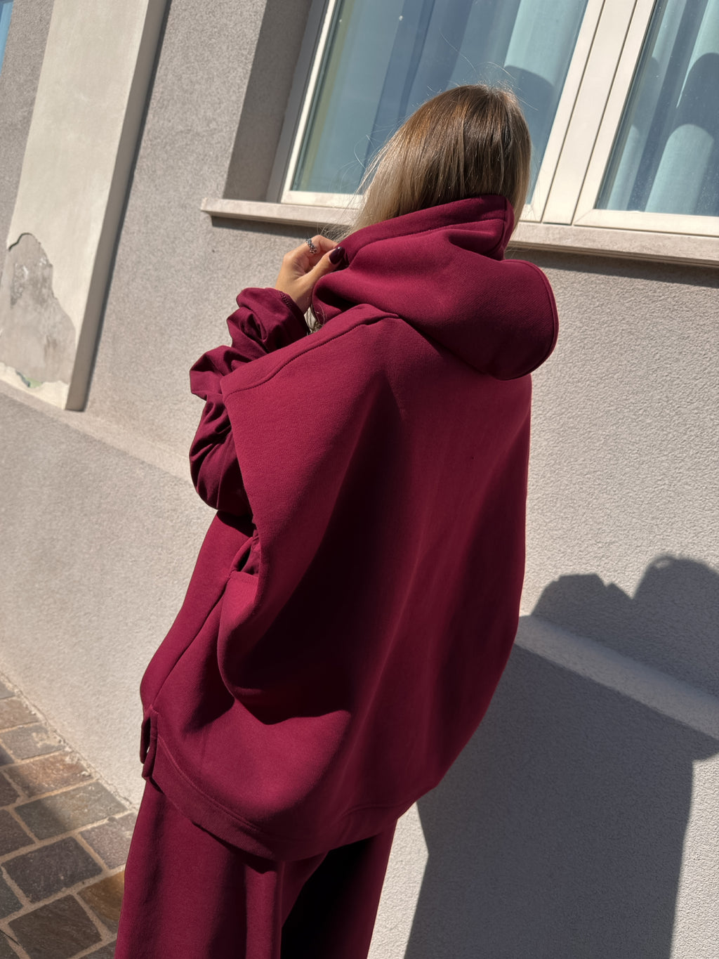 Maxi Felpa Gilet con T-Shirt Borgogna Sporty Kostumn1