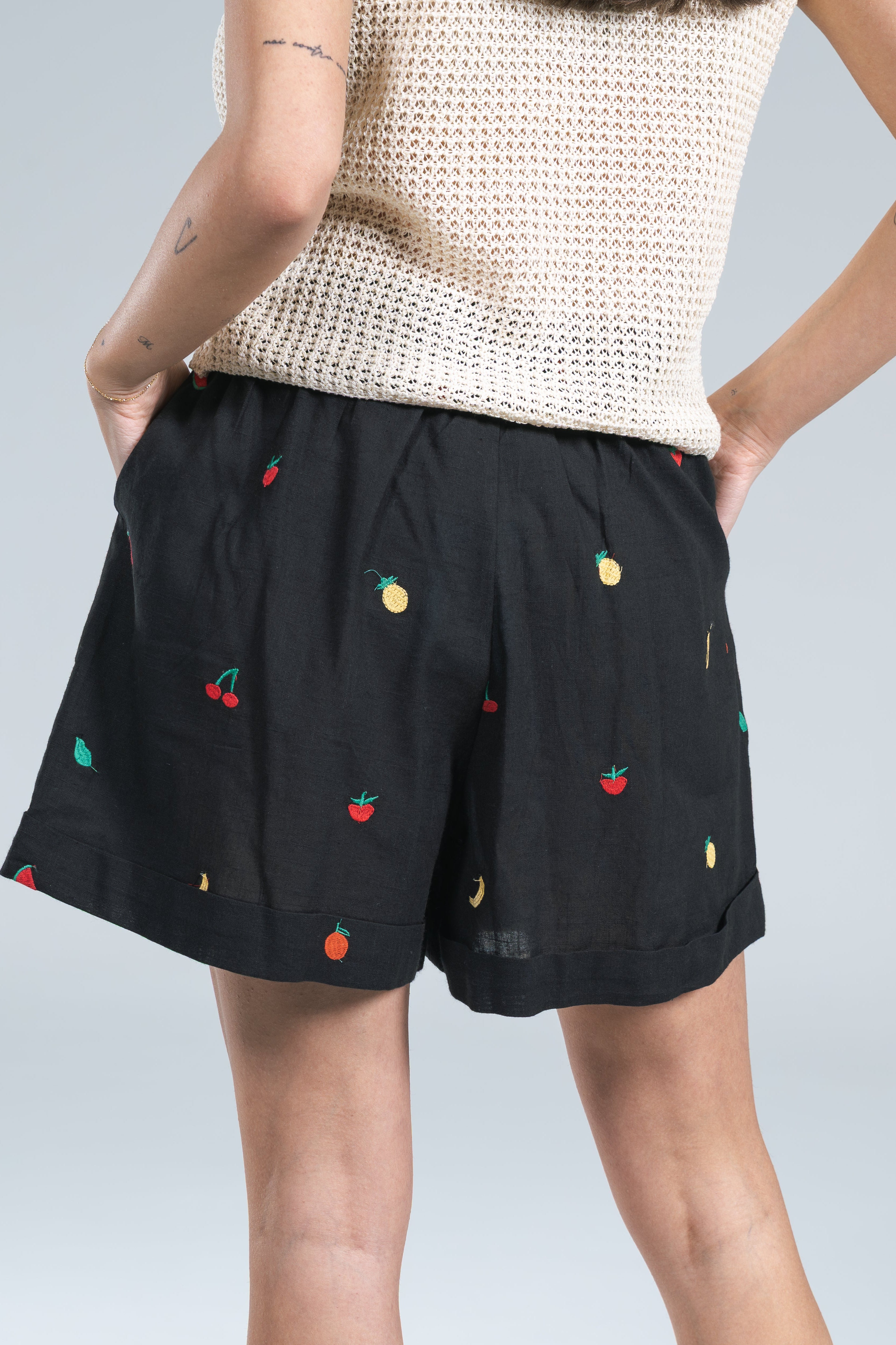 Short Fruit Mussola Nero Compania Fantastica