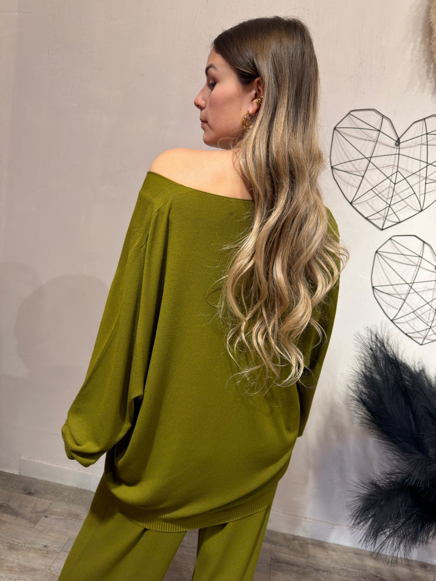 Maglia Over Scollo V Viscosa Kontatto Olio