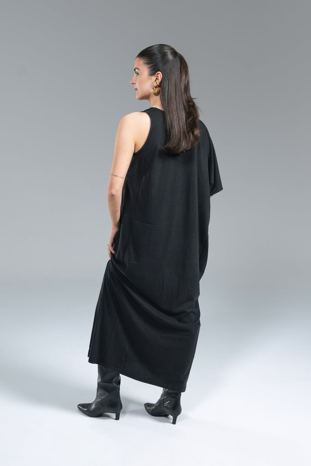 Maxi Abito Monospalla Sporty Nero Surkana