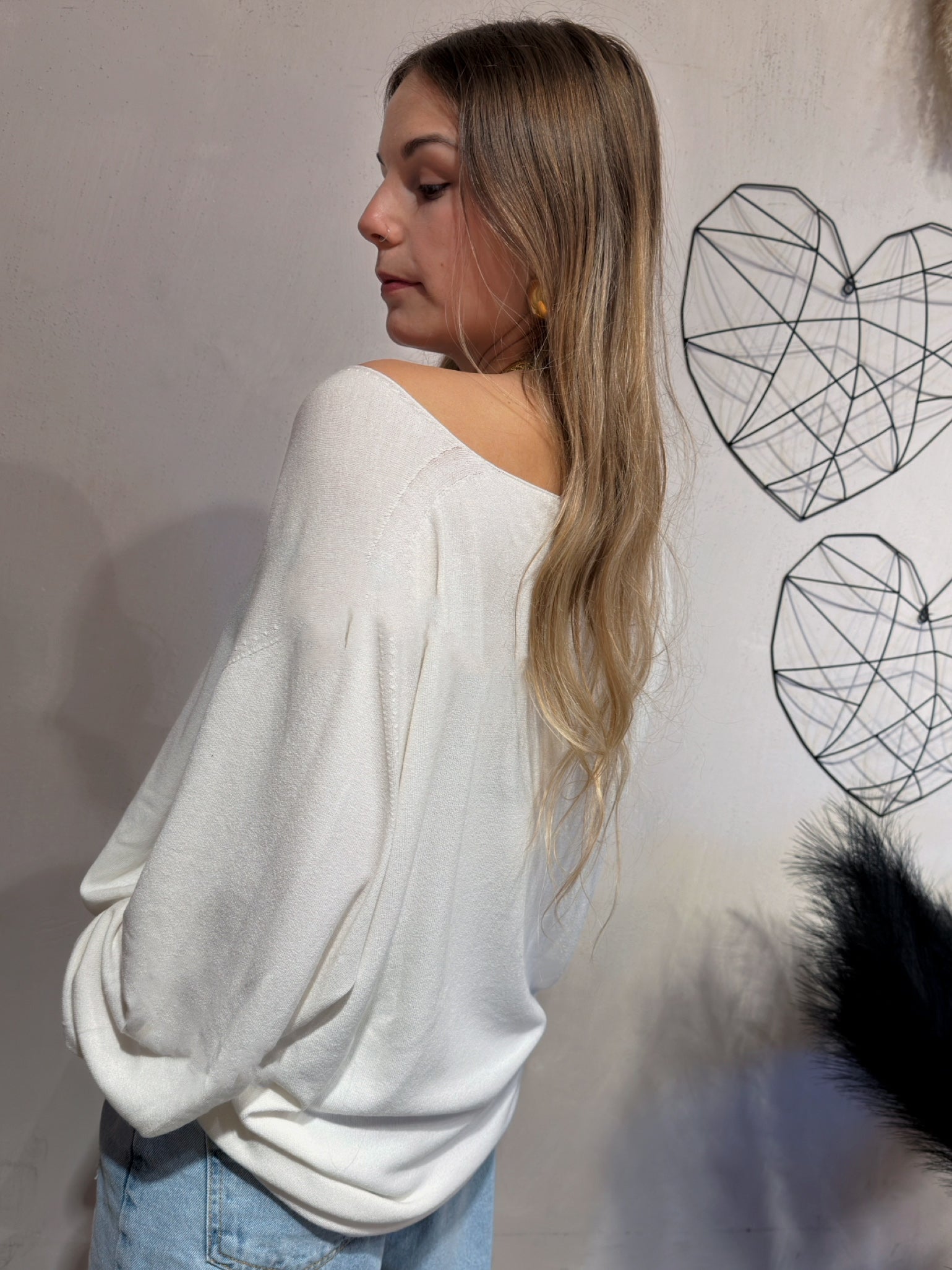 Maglia Over Scollo V Viscosa Kontatto Bianco