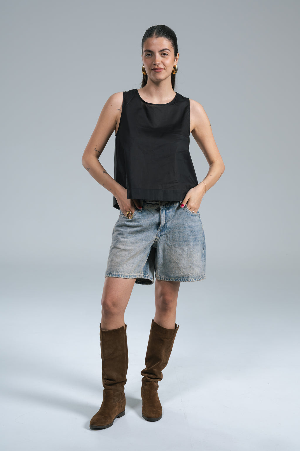 Blusa Smanicata Mussola Surkana Nero