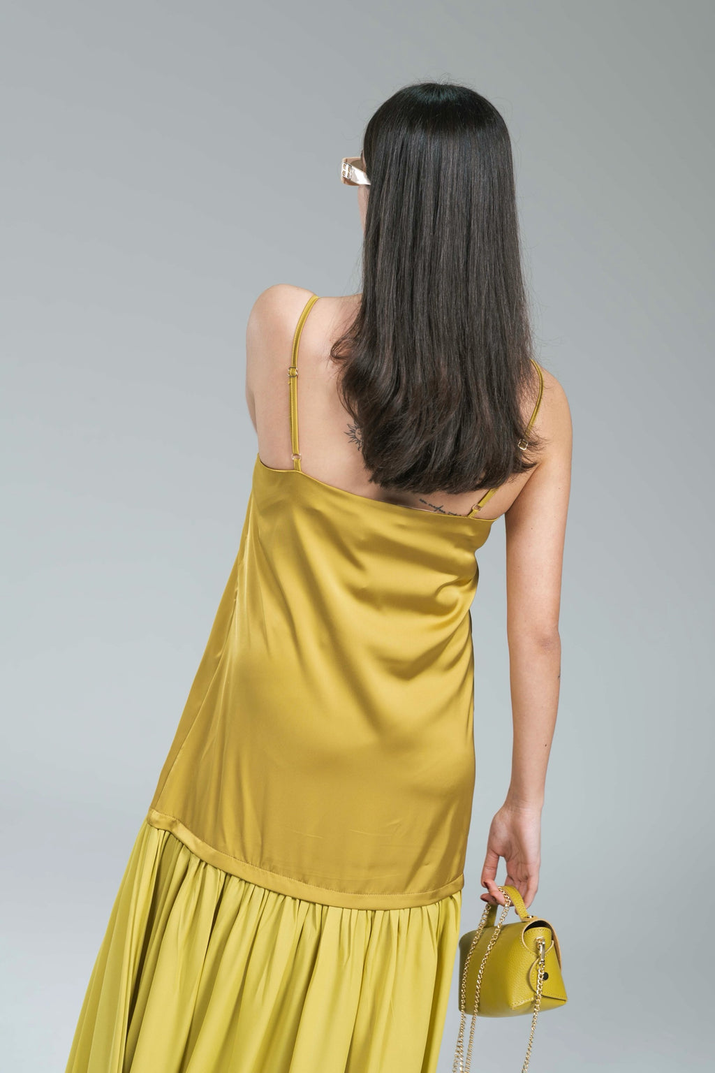 Maxi Abito Satin Balza Chiffon Olio Kostumn1