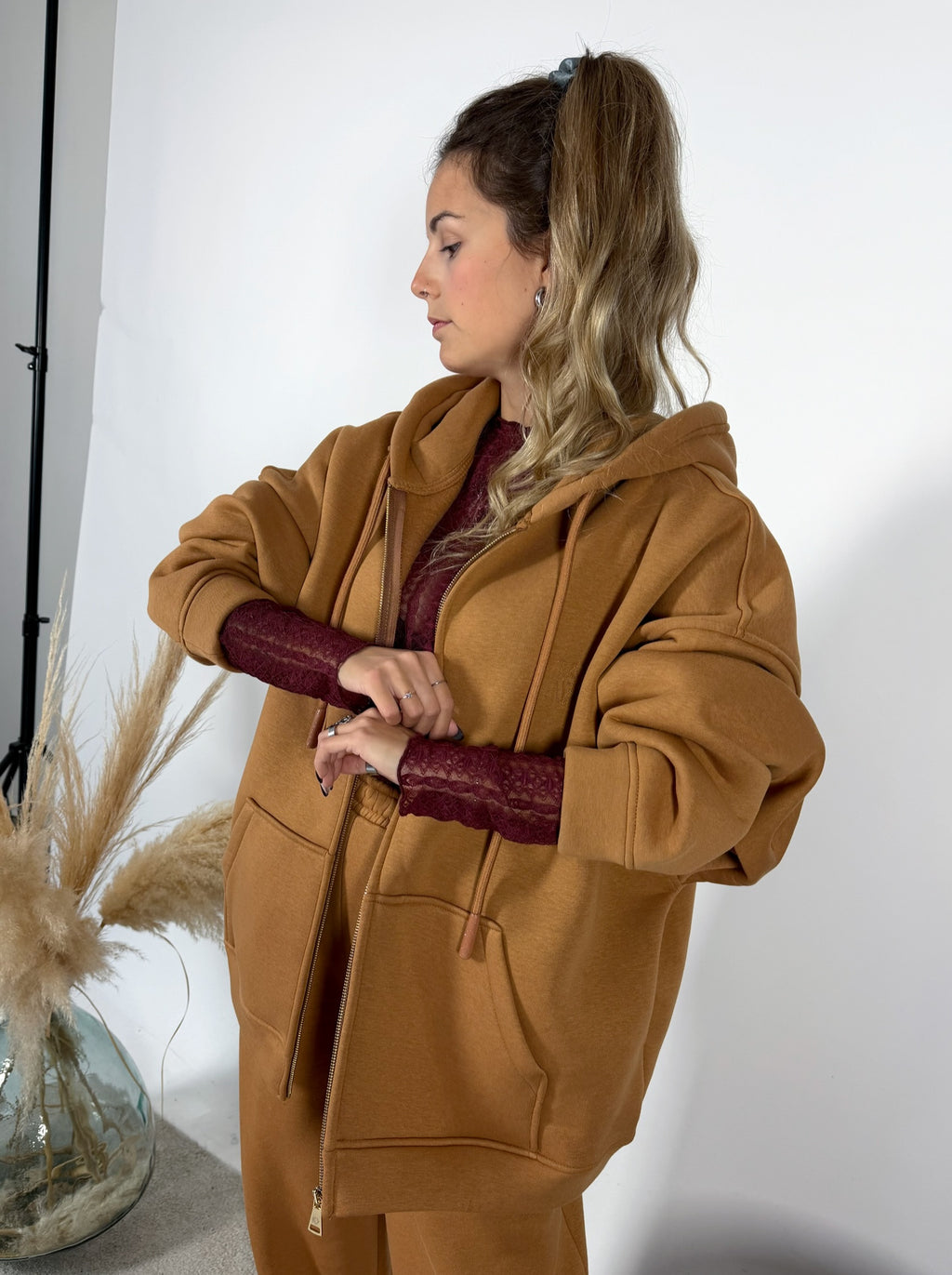 Maxi Felpa Cappuccio Camel Kostumn1
