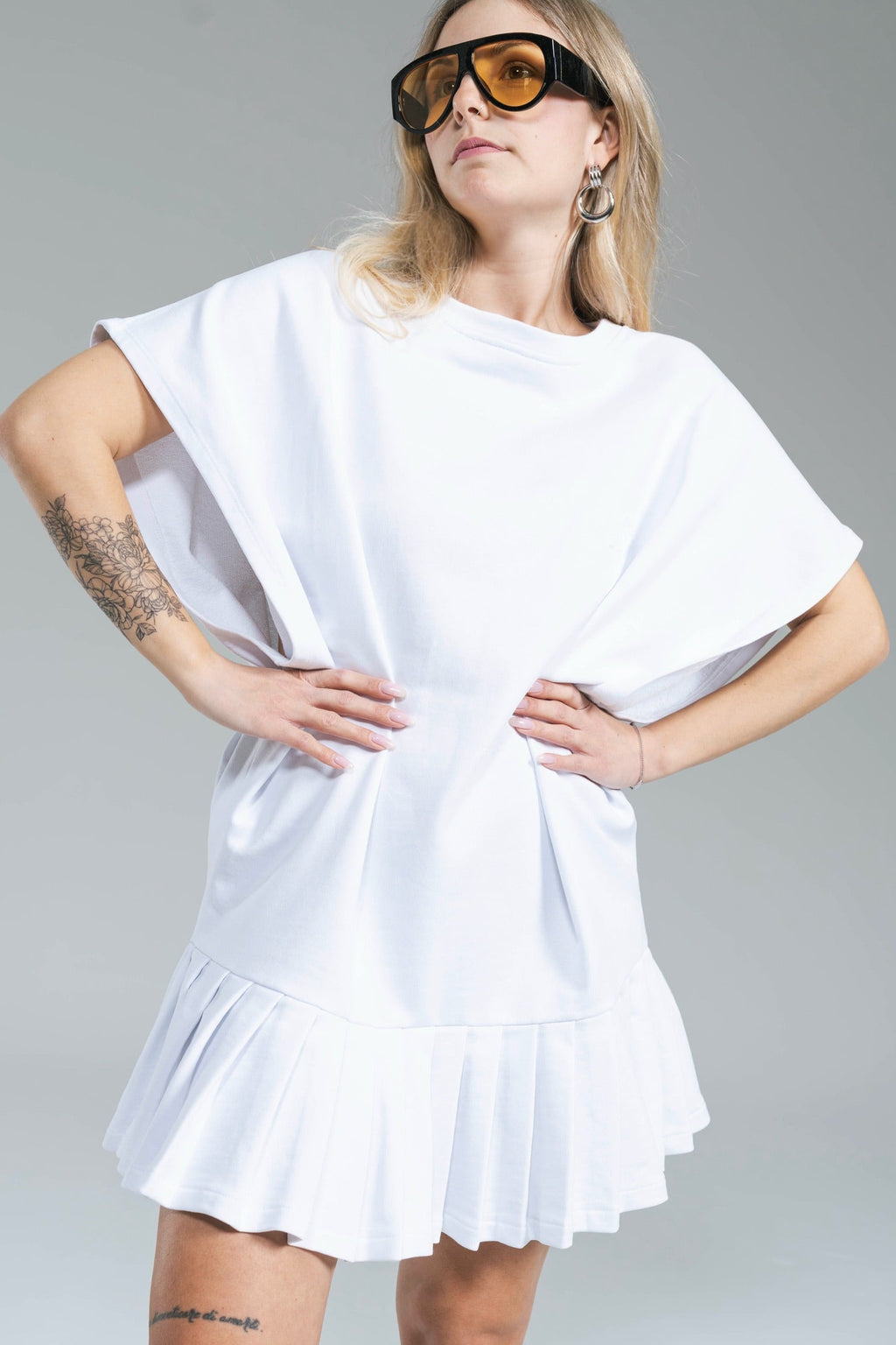 Abito Sporty Bianco Kostumn1