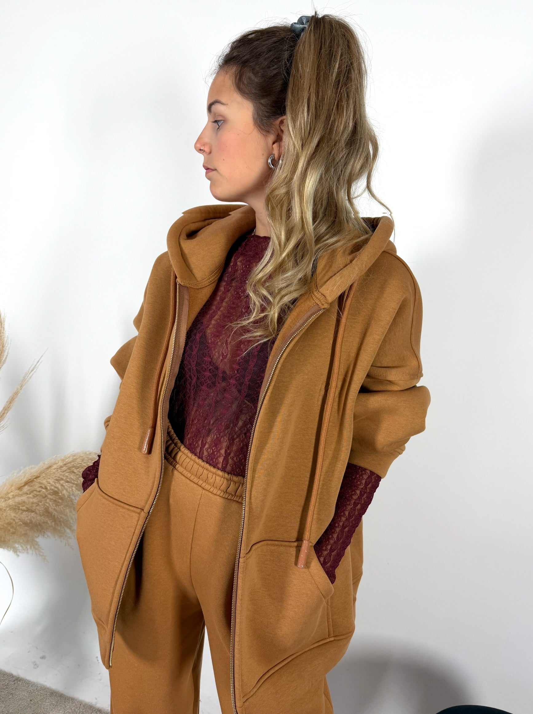 Maxi Felpa Cappuccio Camel Kostumn1