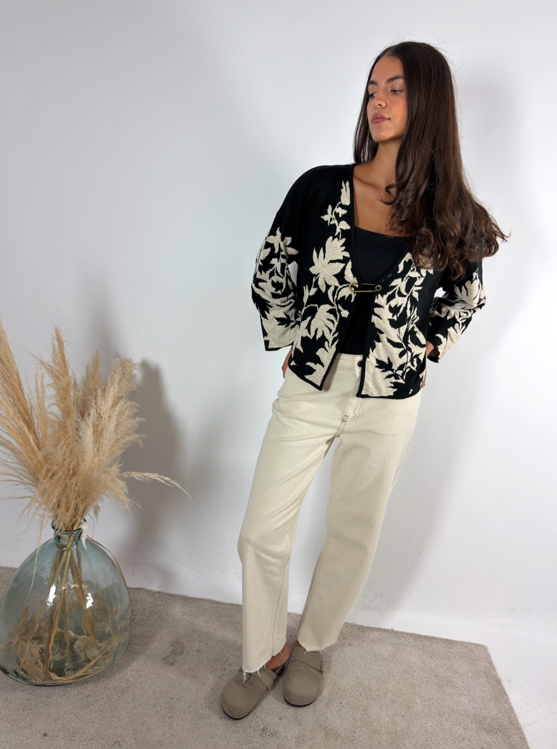 Giacca Kimono Maglia Ricamo Jacquard Latte/Nero Surkana