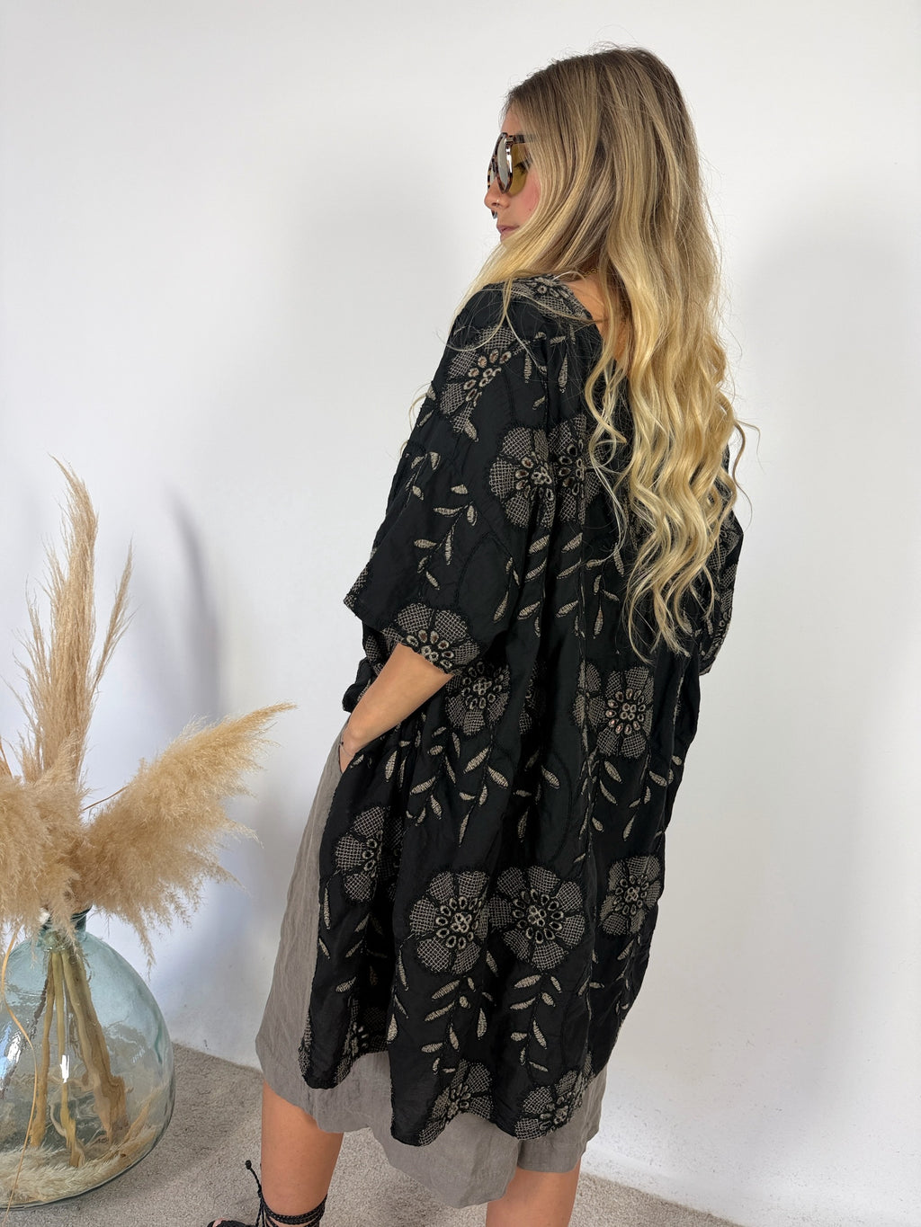 Maxi Casacca Ricamata Pizzo Sangallo Nero/Taupe Miranda