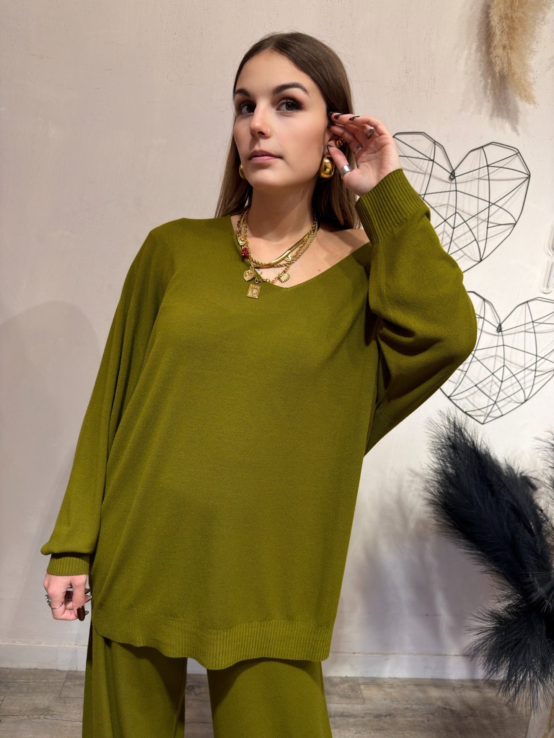 Maglia Over Scollo V Viscosa Kontatto Olio