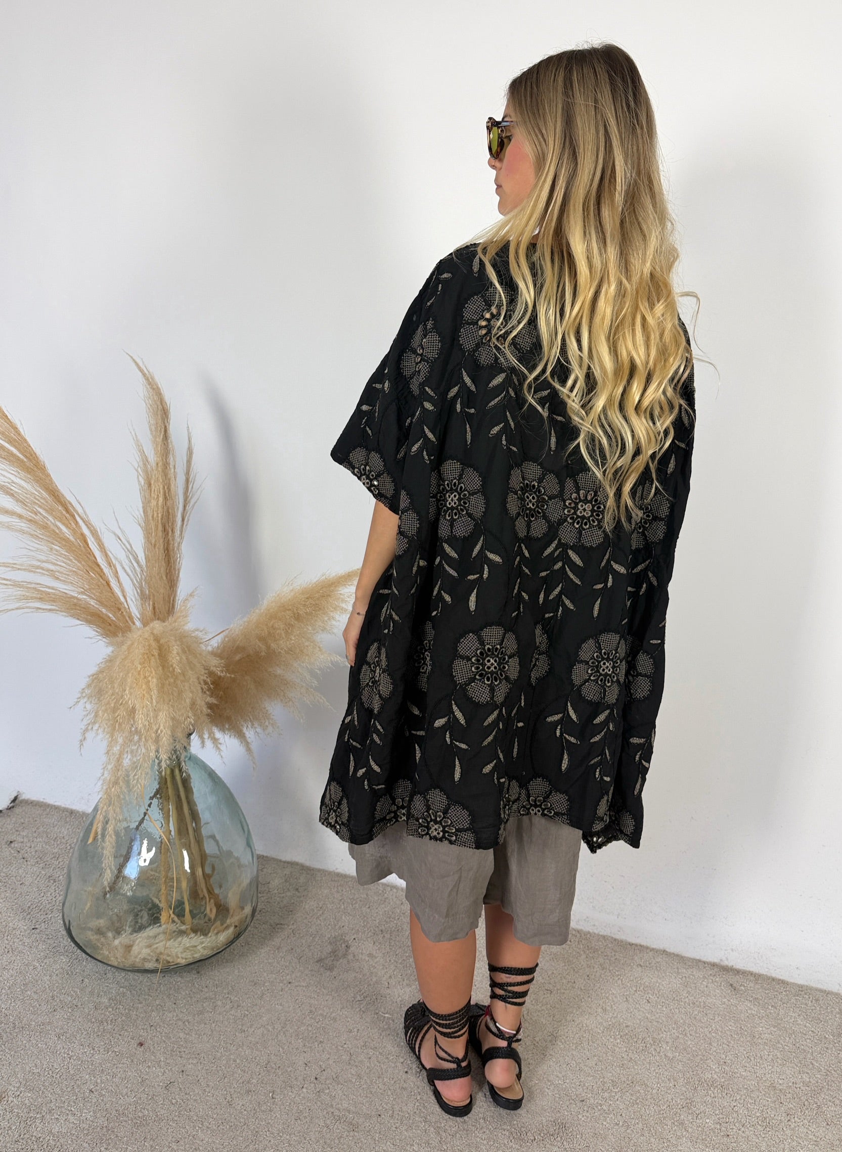 Maxi Casacca Ricamata Pizzo Sangallo Nero/Taupe Miranda