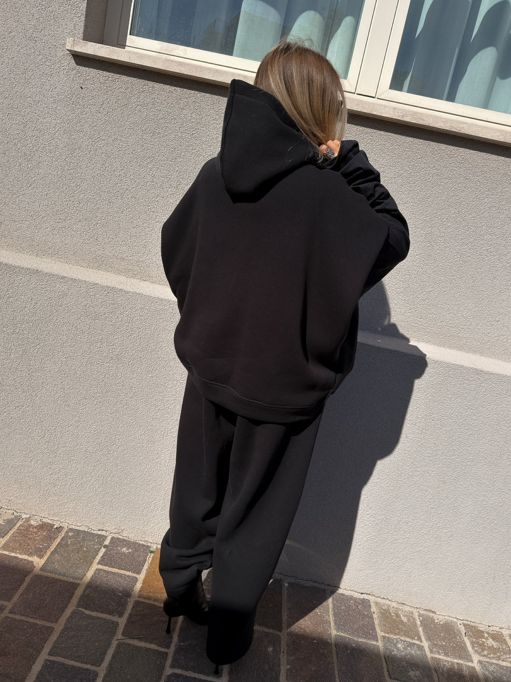 Pantalone Uovo Sporty Nero Kostumn1