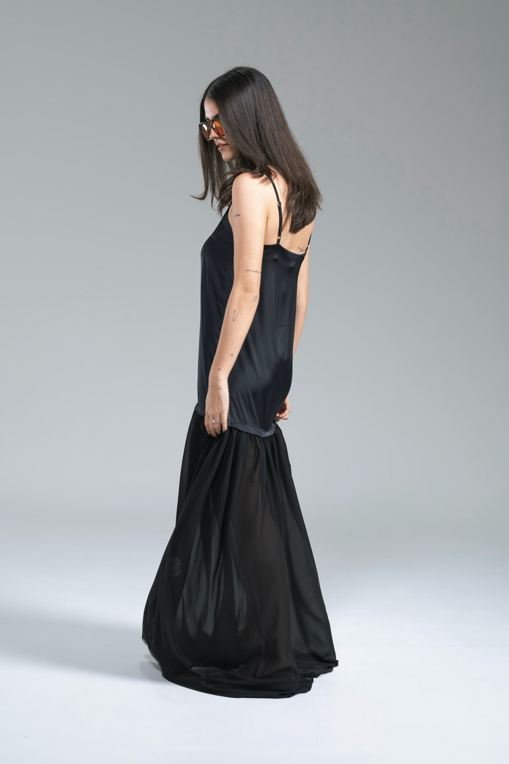Maxi Abito Satin Balza Chiffon Nero Kostumn1