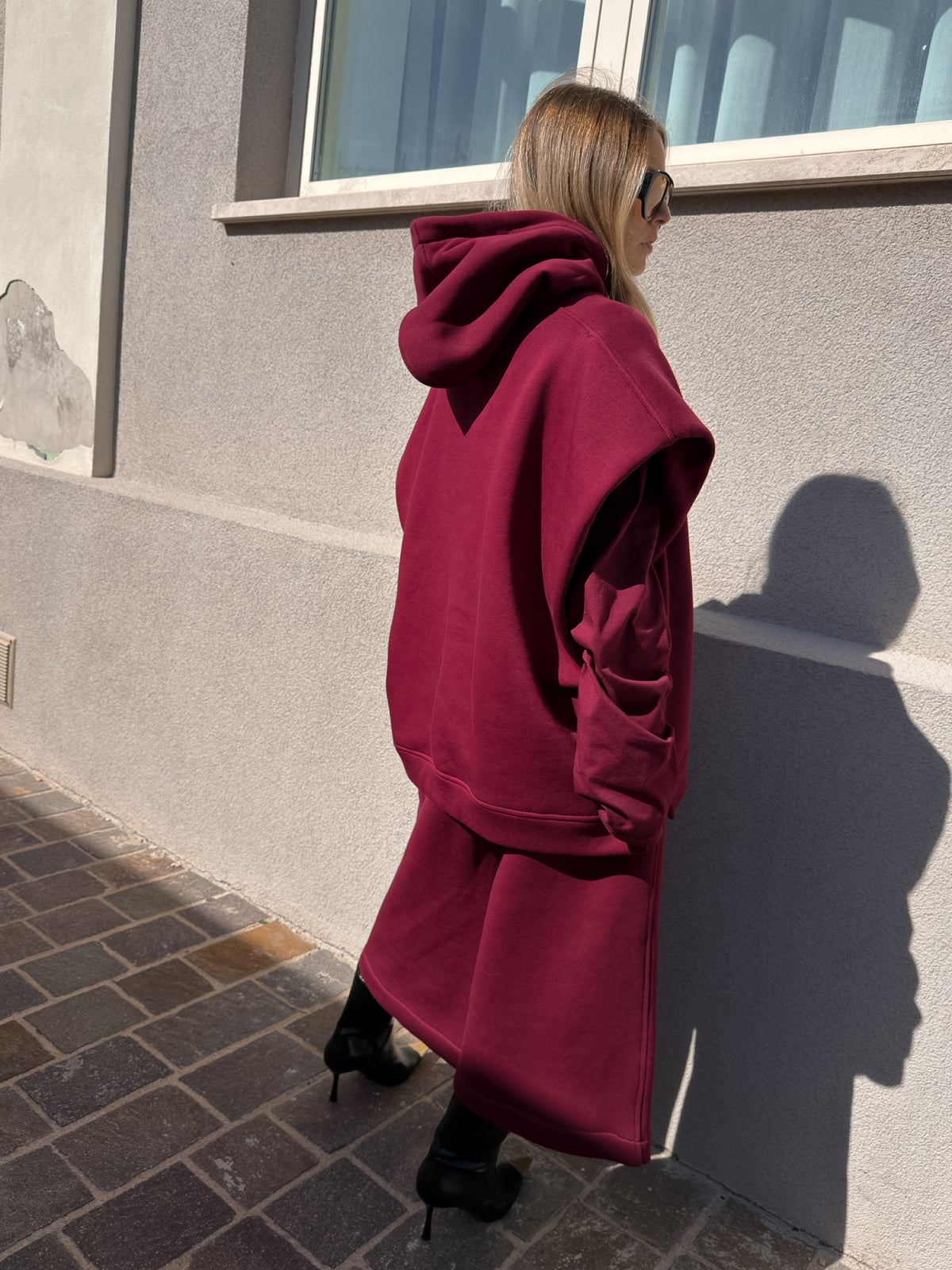 Maxi Felpa Gilet con T-Shirt Borgogna Sporty Kostumn1