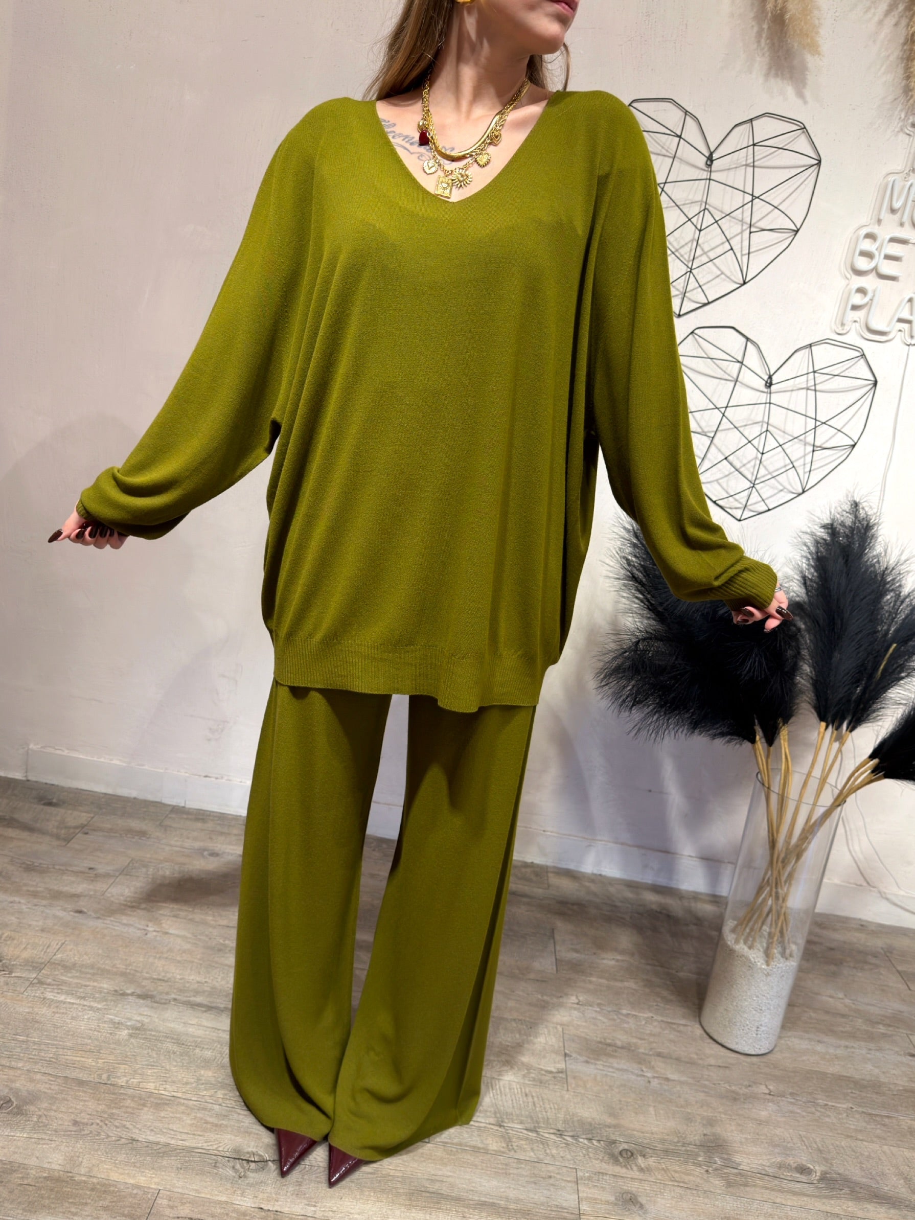 Maglia Over Scollo V Viscosa Kontatto Olio