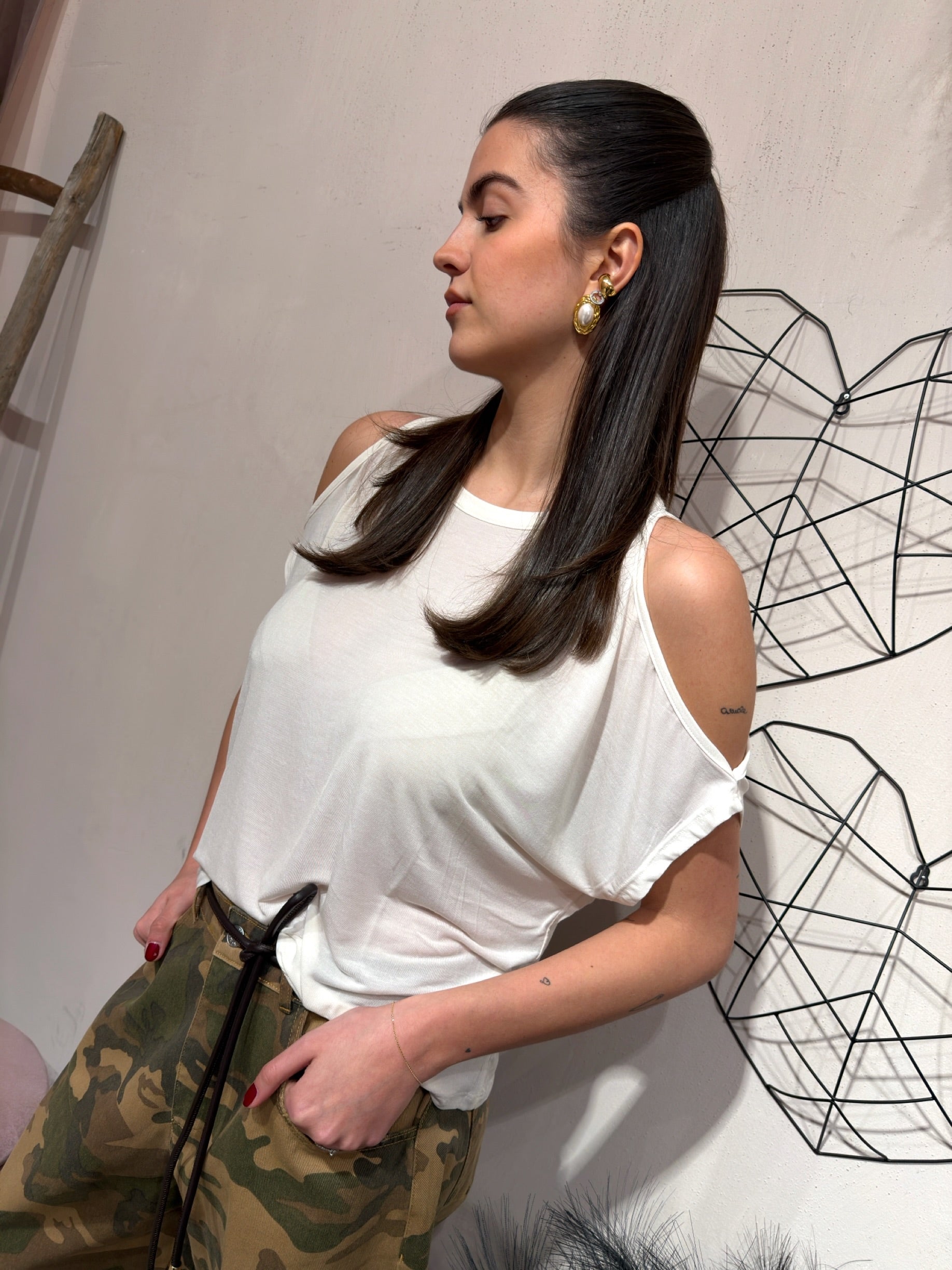 T-Shirt Cut Out Kontatto +Colori