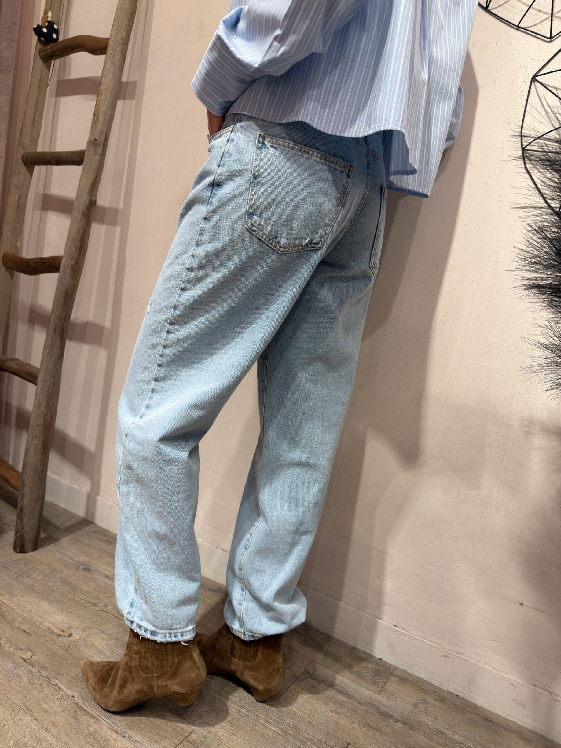 Jeans Boyfriend Rotture Kontatto