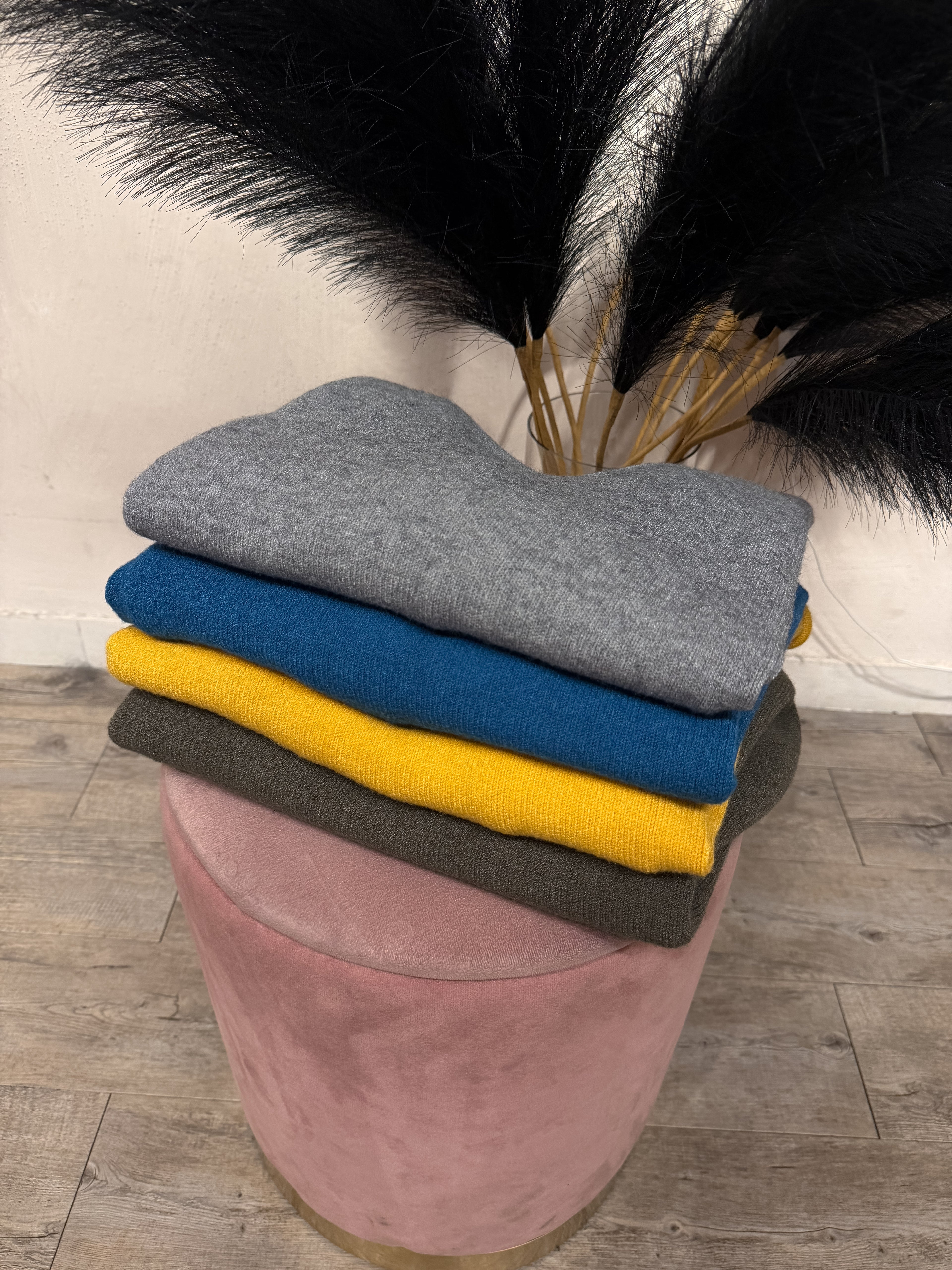 Maglione Scollo a V Kontatto +Colori