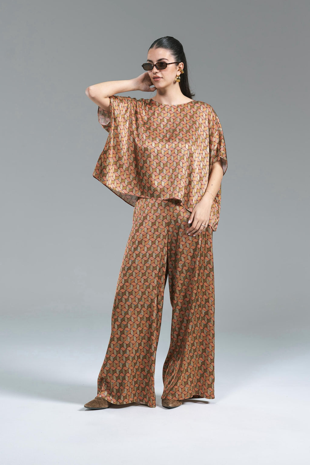 Blusa Satin Fantasia Geometrica Surkana