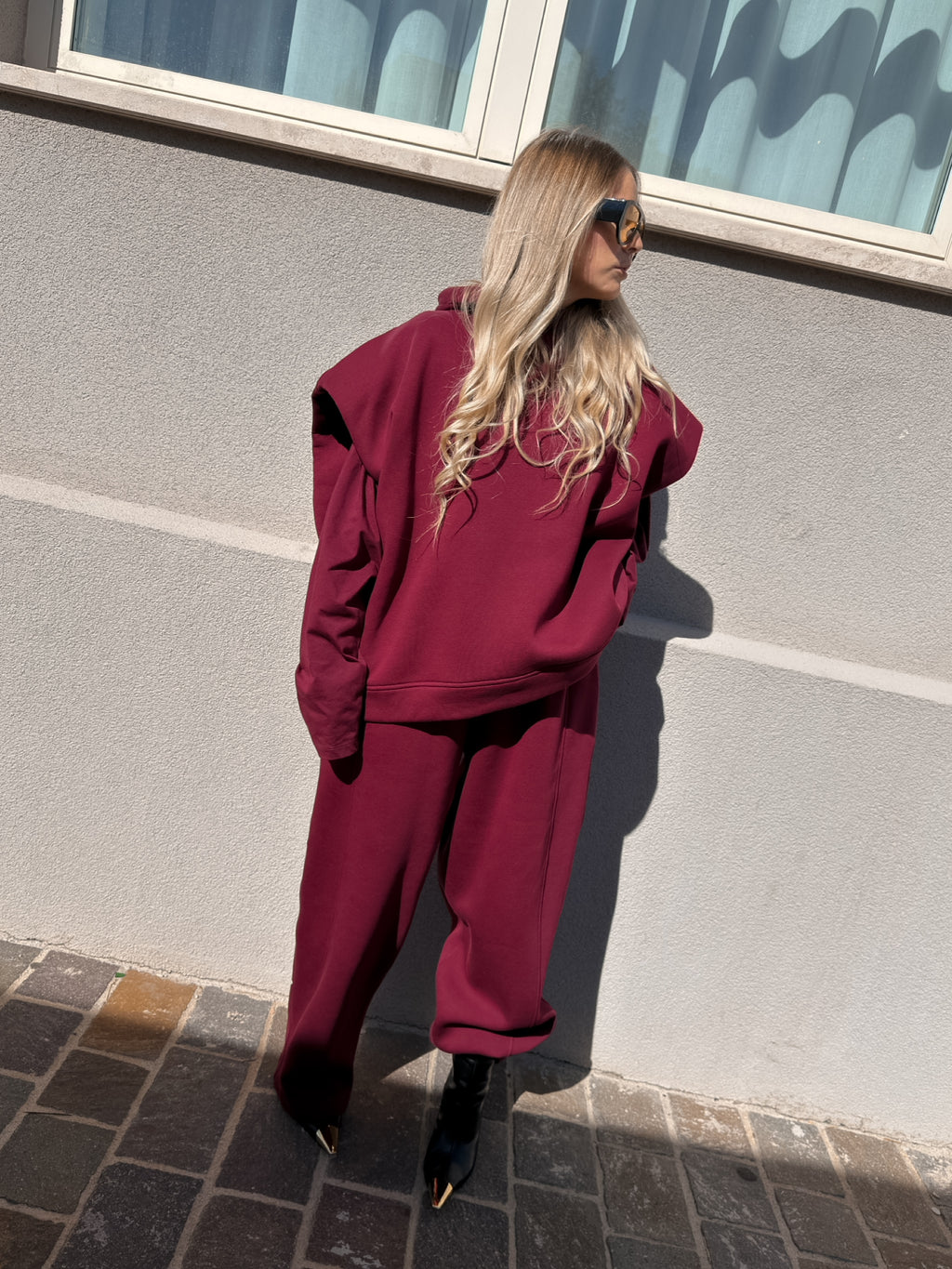 Maxi Felpa Gilet con T-Shirt Borgogna Sporty Kostumn1