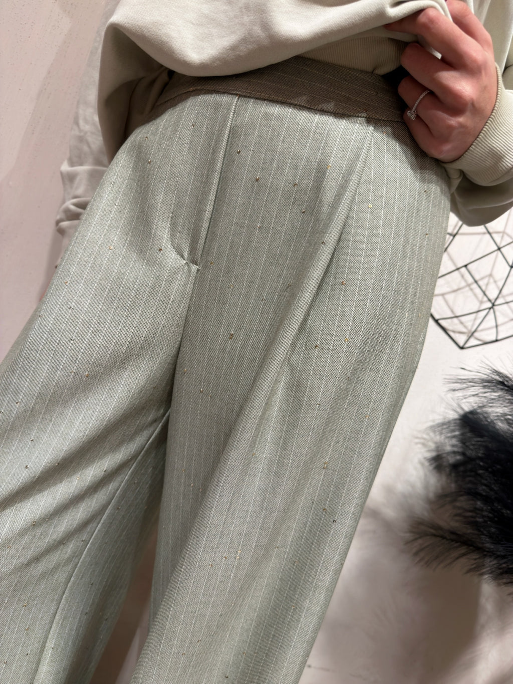 Pantalone Gessato con Micro Paillette Salvia Kontatto