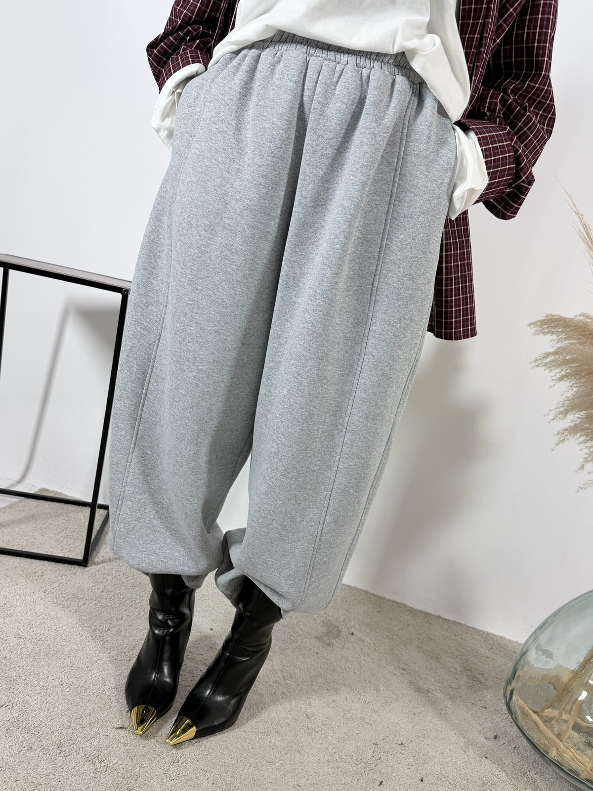 Pantalone Uovo Sporty Grigio Kostumn1