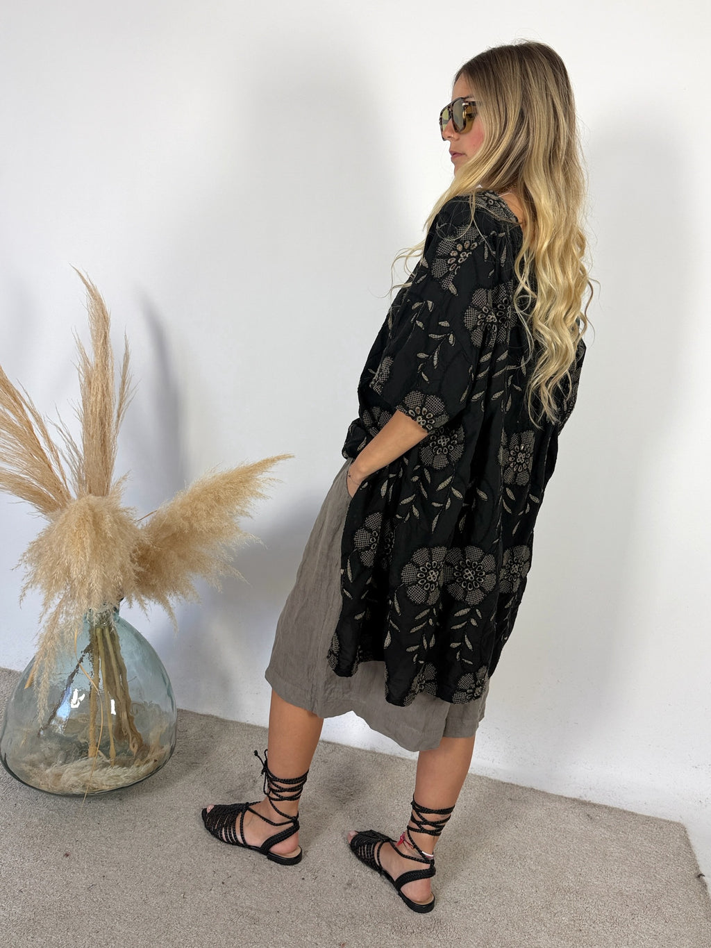 Maxi Casacca Ricamata Pizzo Sangallo Nero/Taupe Miranda