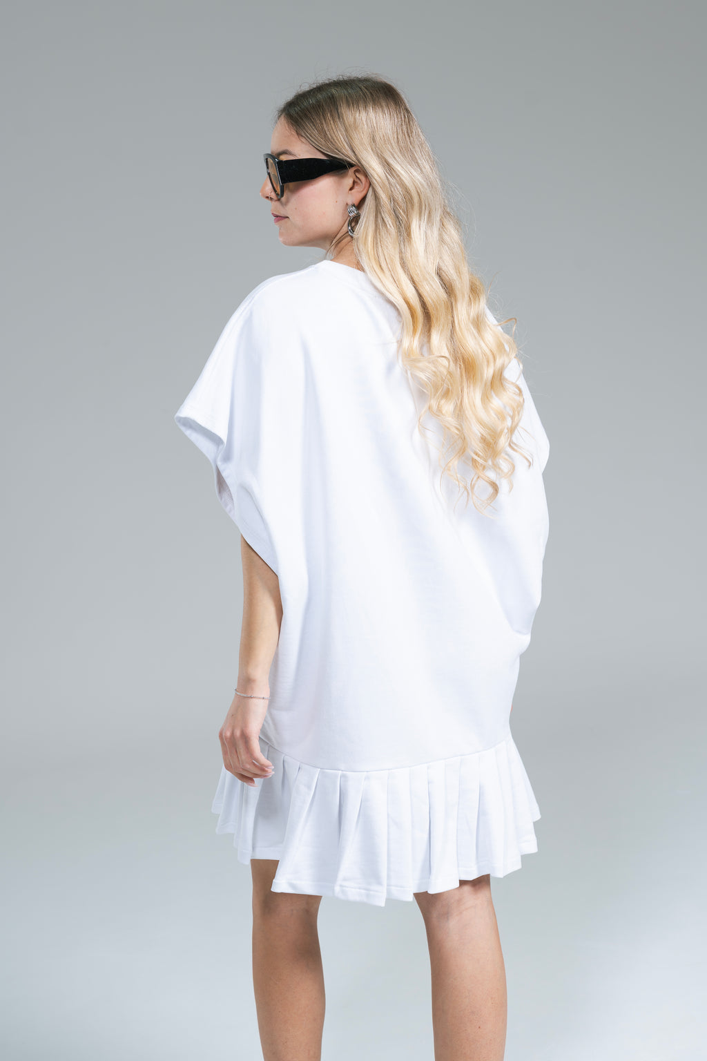 Abito Sporty Bianco Kostumn1