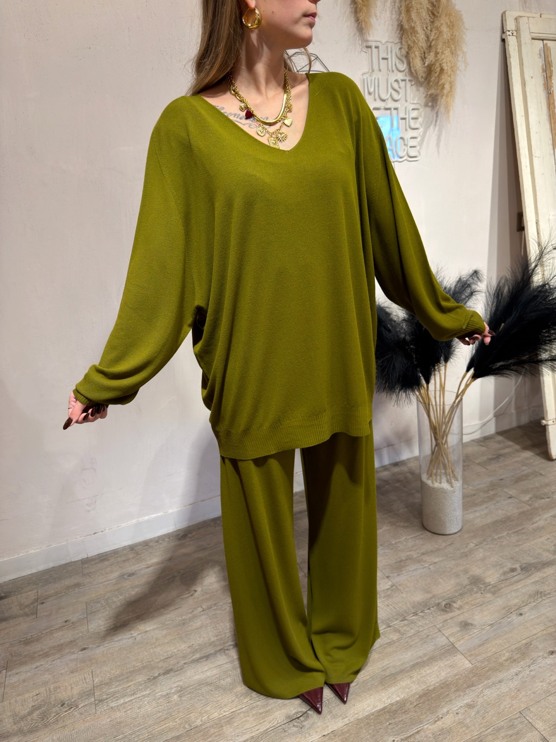 Maglia Over Scollo V Viscosa Kontatto Olio