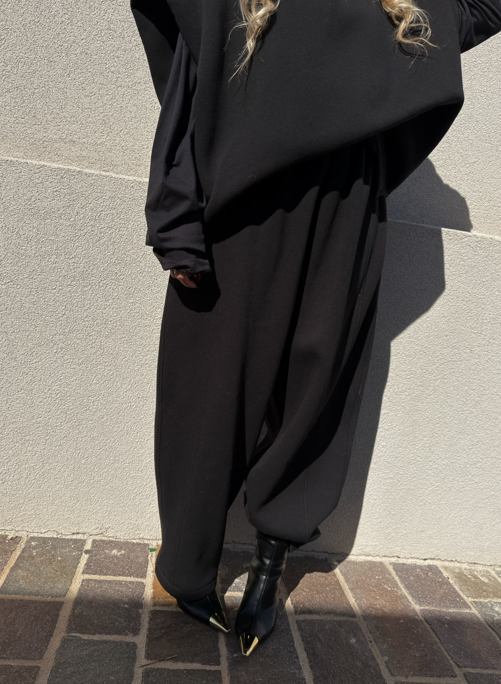 Pantalone Uovo Sporty Nero Kostumn1