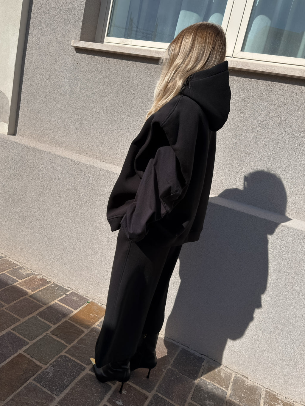 Maxi Felpa Gilet con T-Shirt Nero Sporty Kostumn1