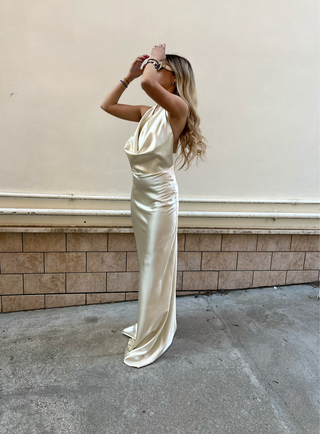 Abito Sirena Satin Avorio Kostumn1